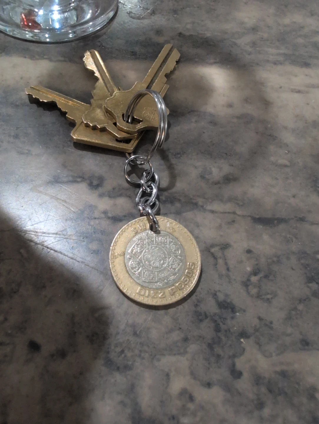 10 pesos coin key chain 🥕
