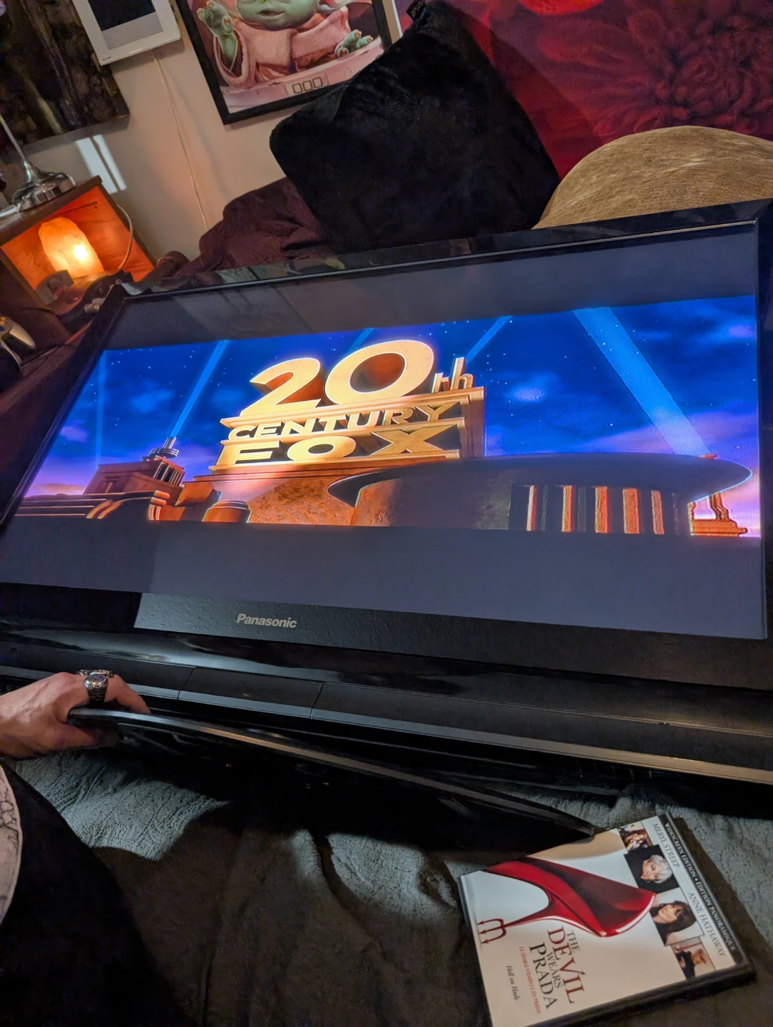 46" Panasonic tv - photo 2