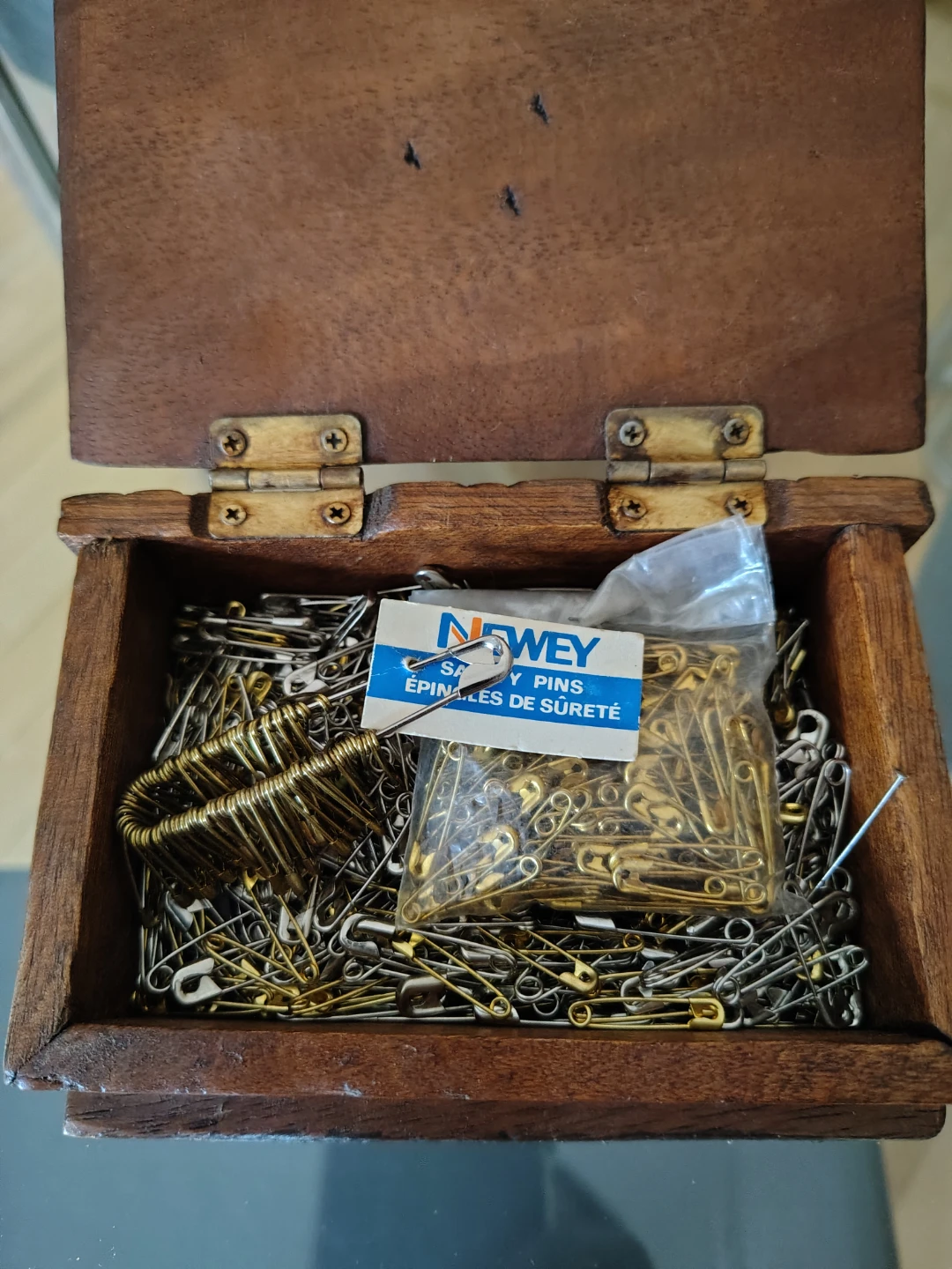 Wood 'Cat on Book' Box Full of Safety Pins - photo 5