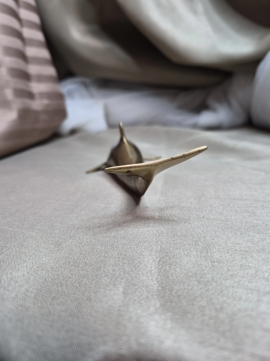 5 1/2" Vintage Solid Brass Dolphin Figurine - photo 5