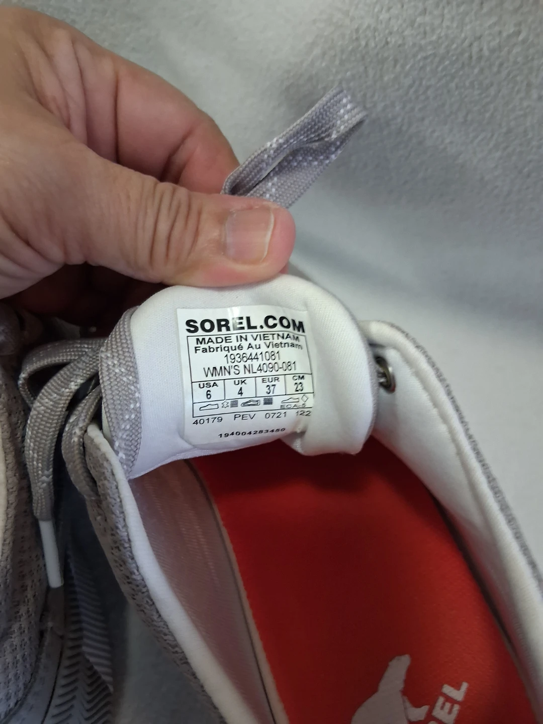 Sorel Women's Waterproof Sneakers Size 6 - photo 4