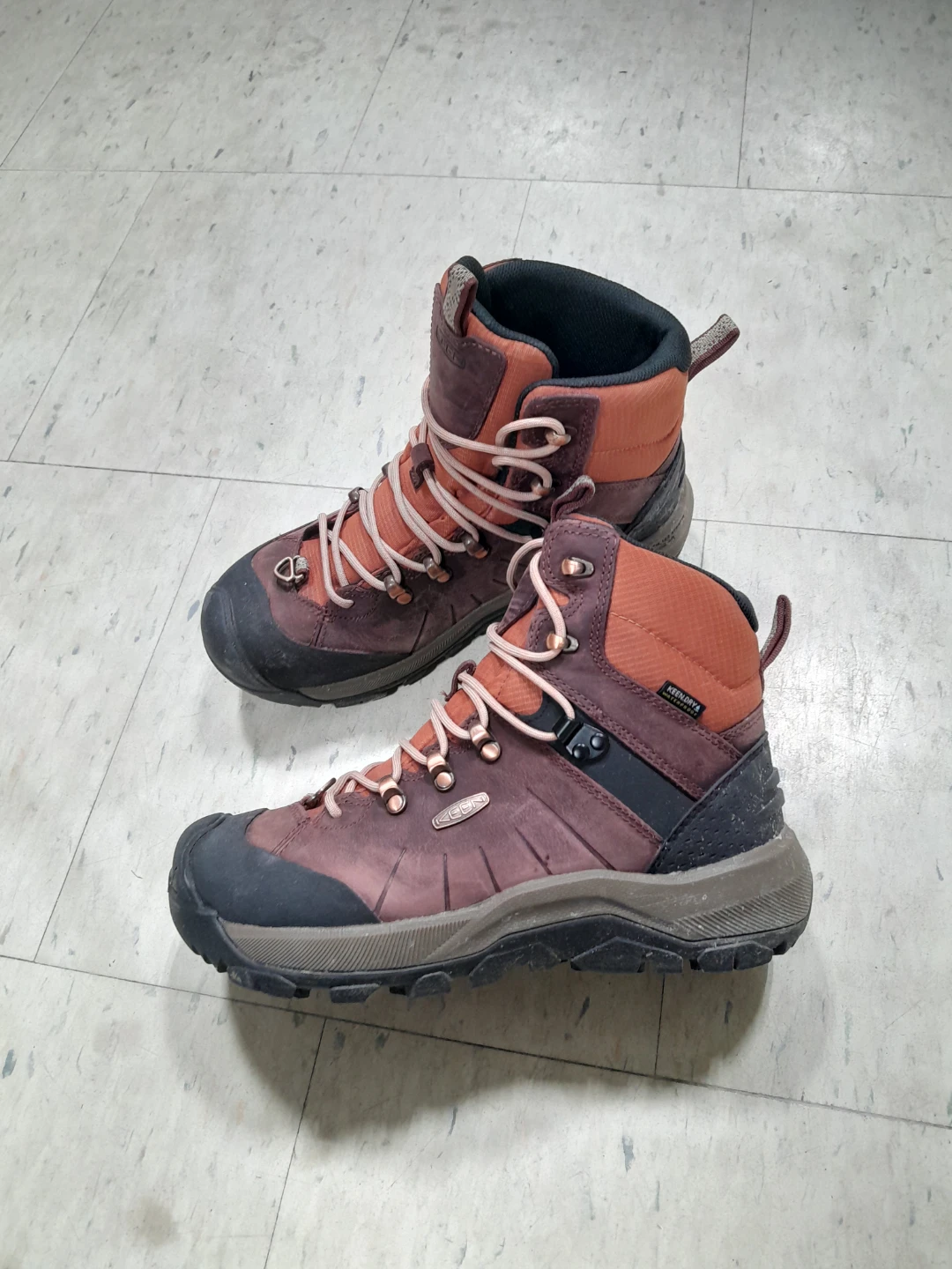 KEEN Waterproof All Season Boots  Men's- Size 7.5 - photo 2