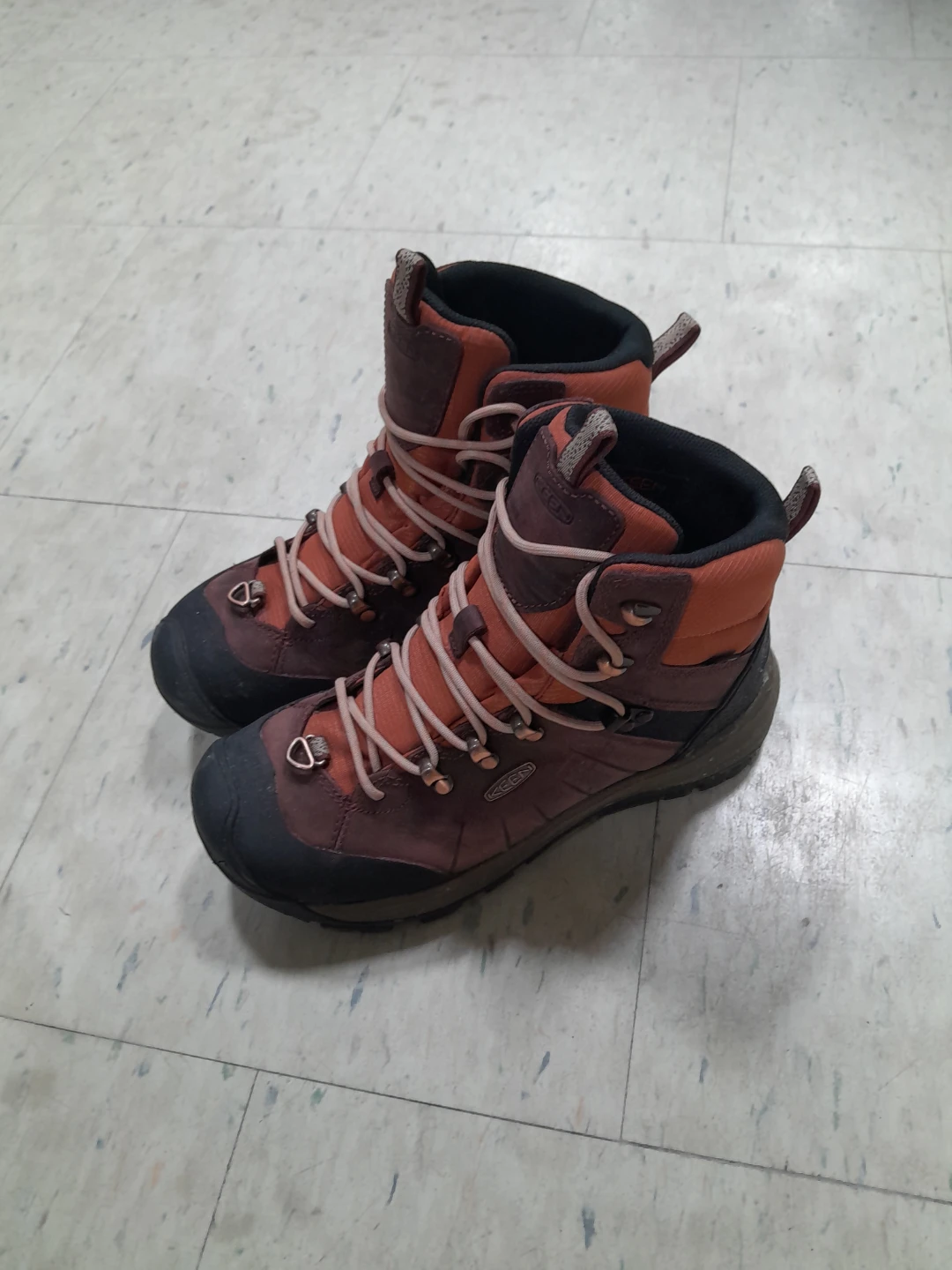 KEEN Waterproof All Season Boots  Men's- Size 7.5 - photo 5