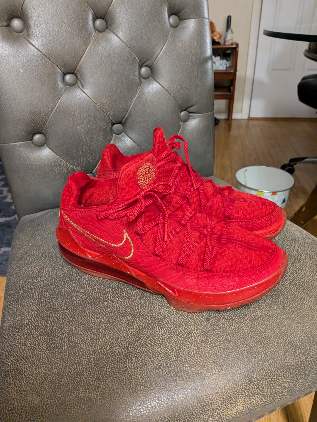 Nike LeBron 17 Red