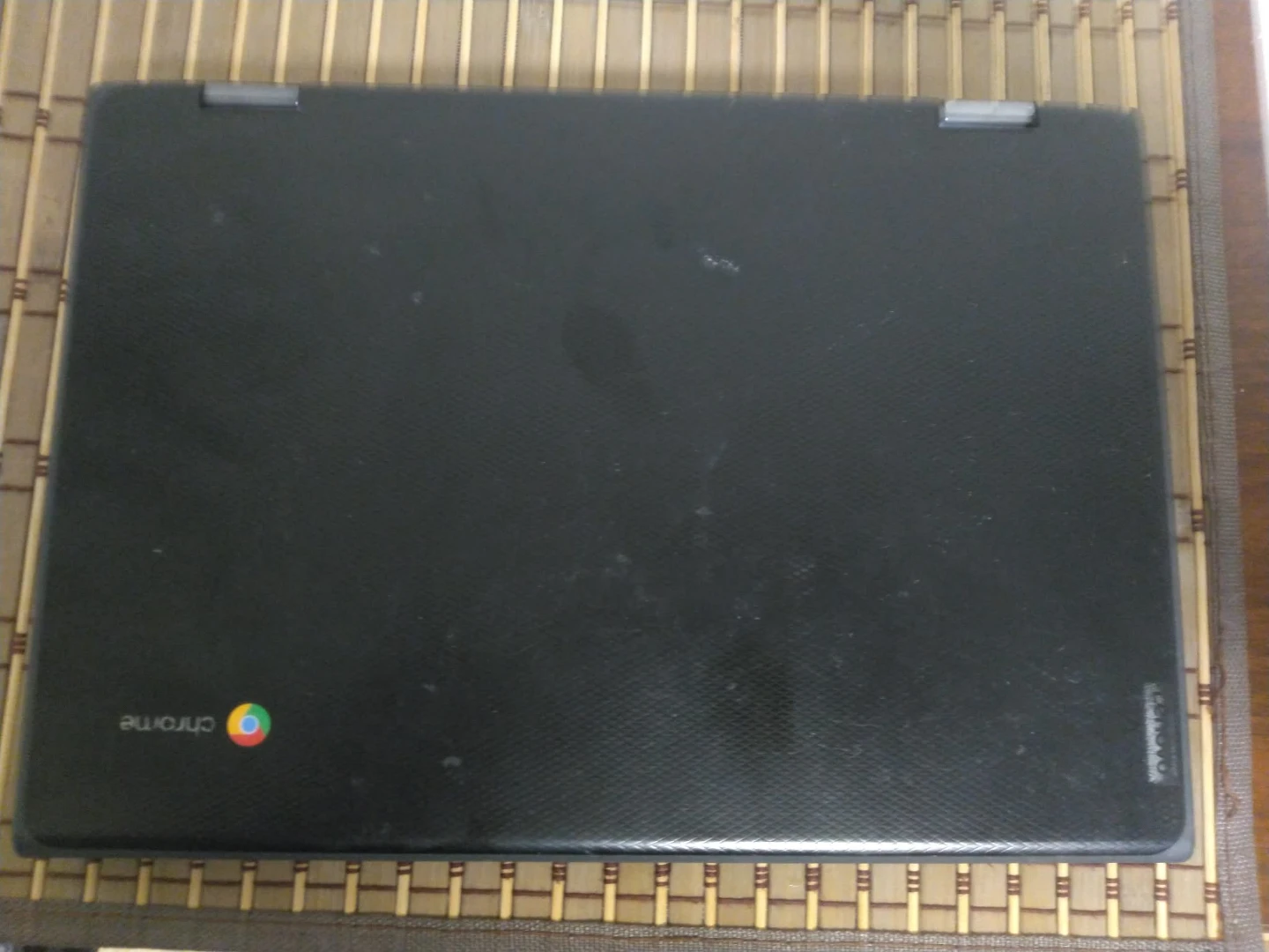 Lenovo Chromebook touchscreen and tablet - photo 3