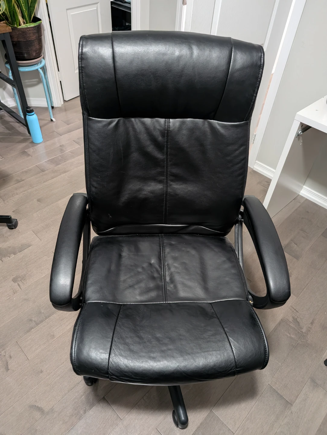 Black Leather Office Chair - photo 2
