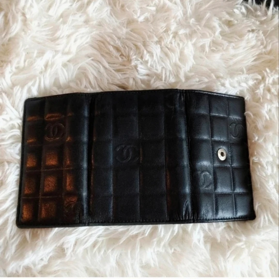 Chanel Lambskin Key Card Holder - photo 2