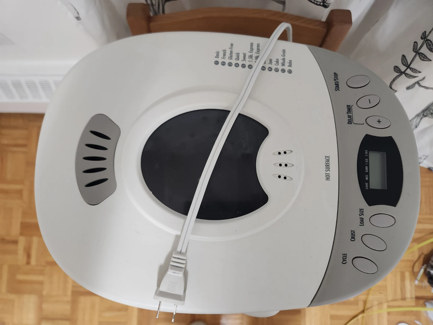 Hamilton Beach HomeBaker 2 LB Breadmaker - photo 2