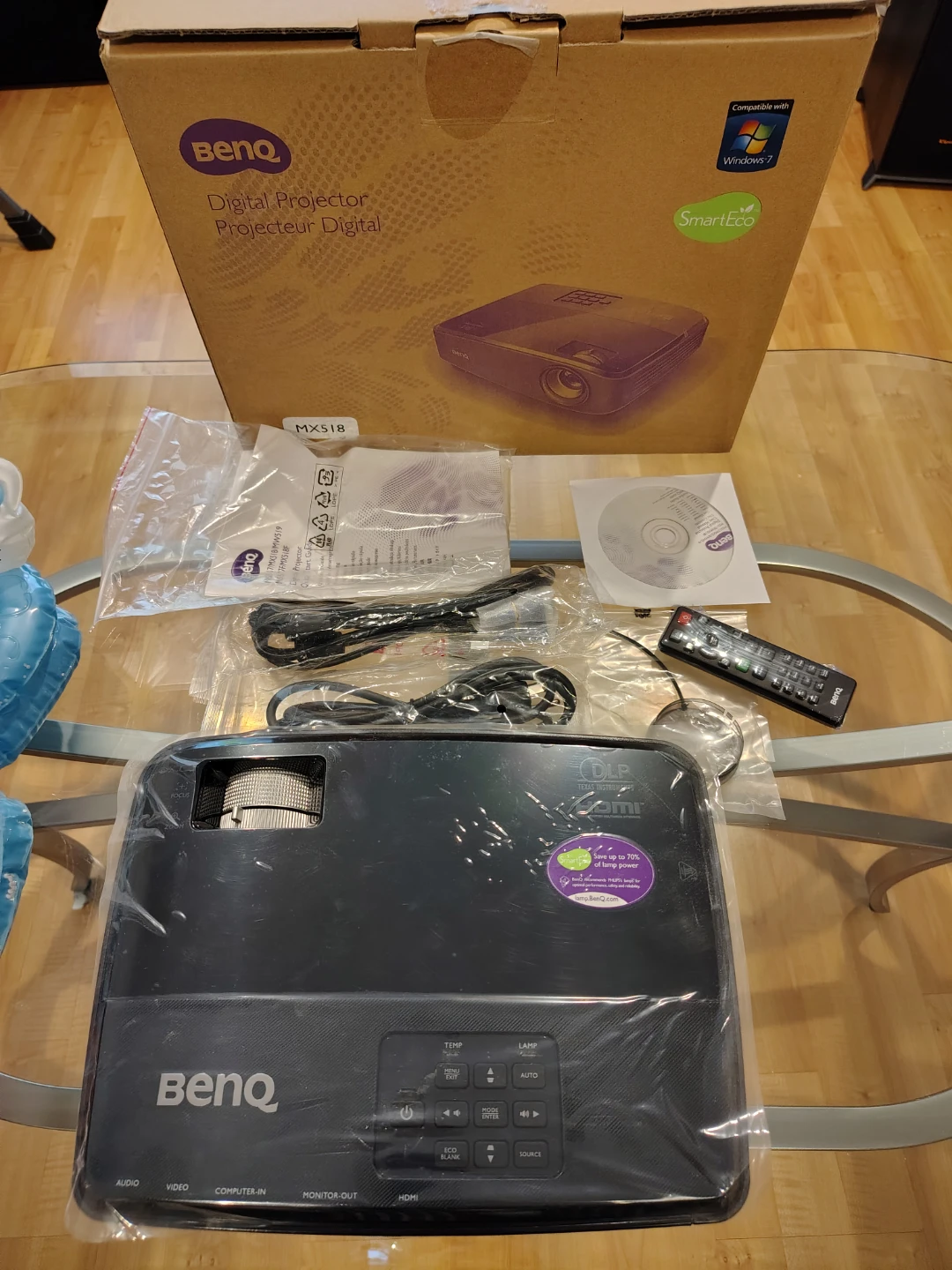 BenQ MX518 Digital Projector