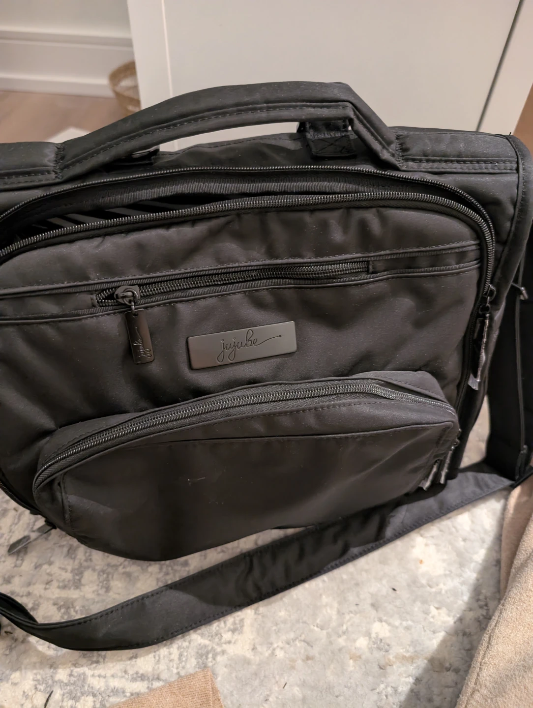 Ju-Ju-Be Black Messenger Bag