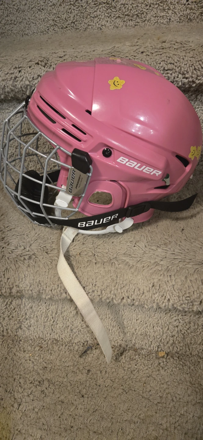 Bauer Pink Hockey Helmet - photo 3