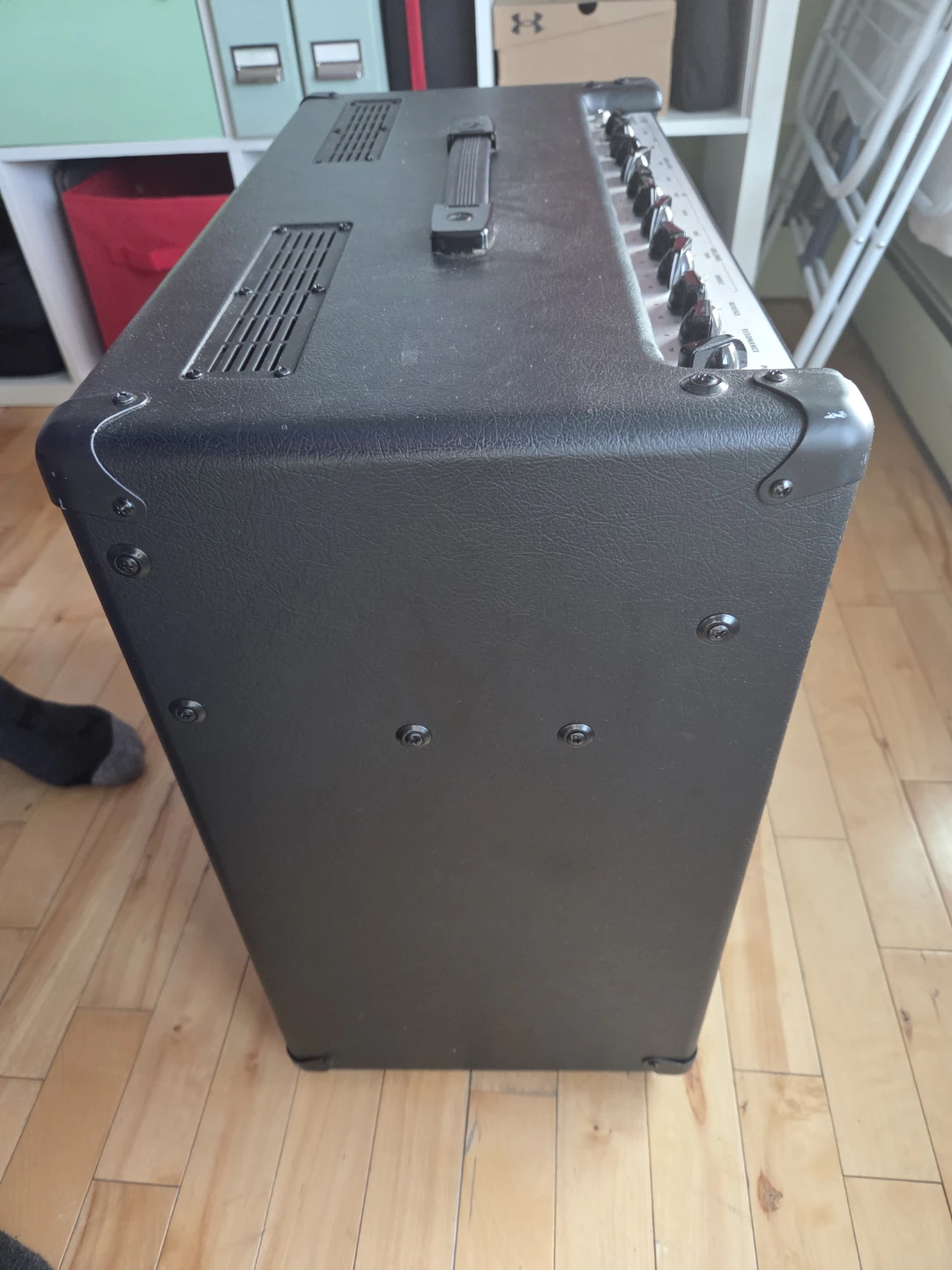 EVH 5150 Iconic Series Guitar Amplifier 1x12 - photo 3
