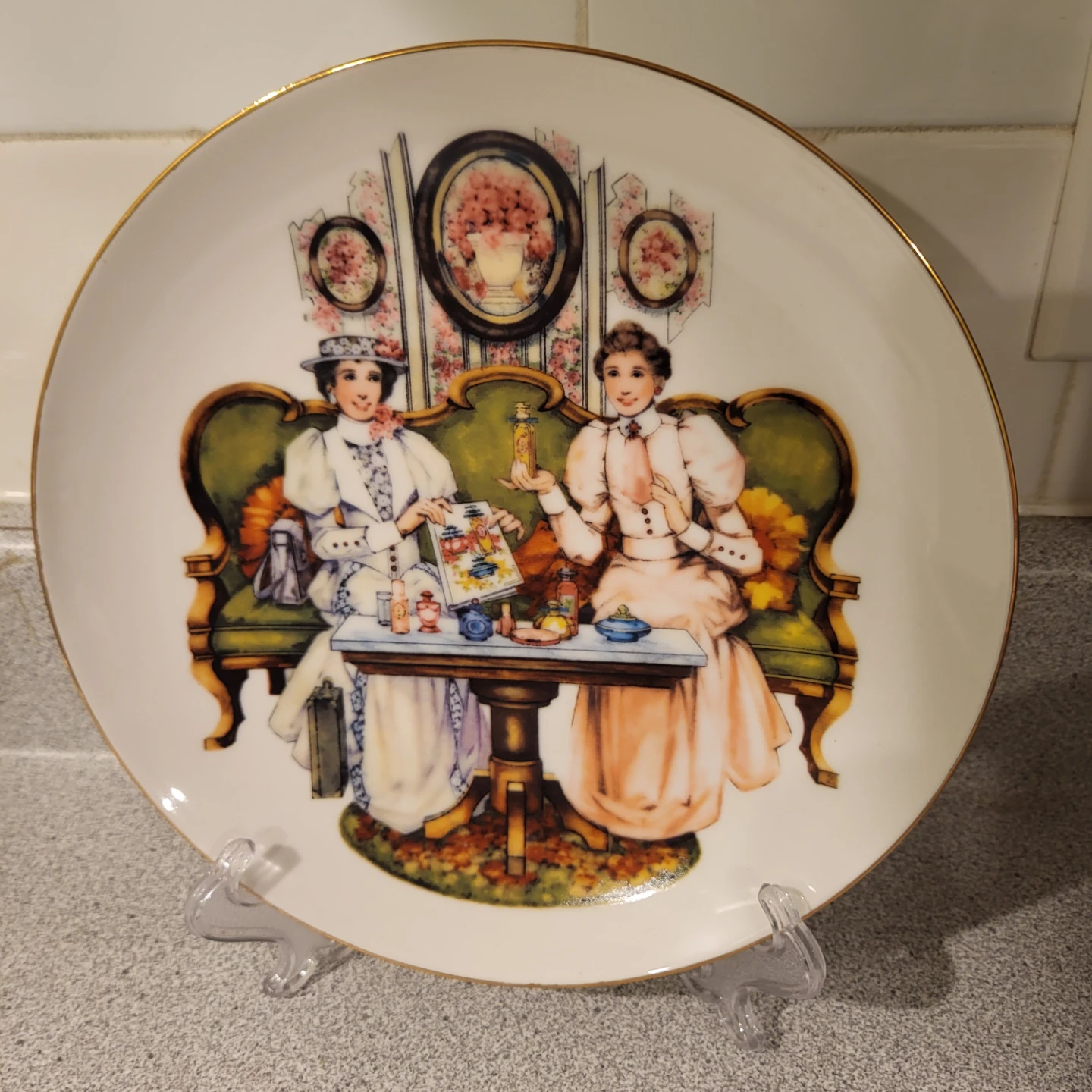 Avon "Personnel Service" Decorative Plate