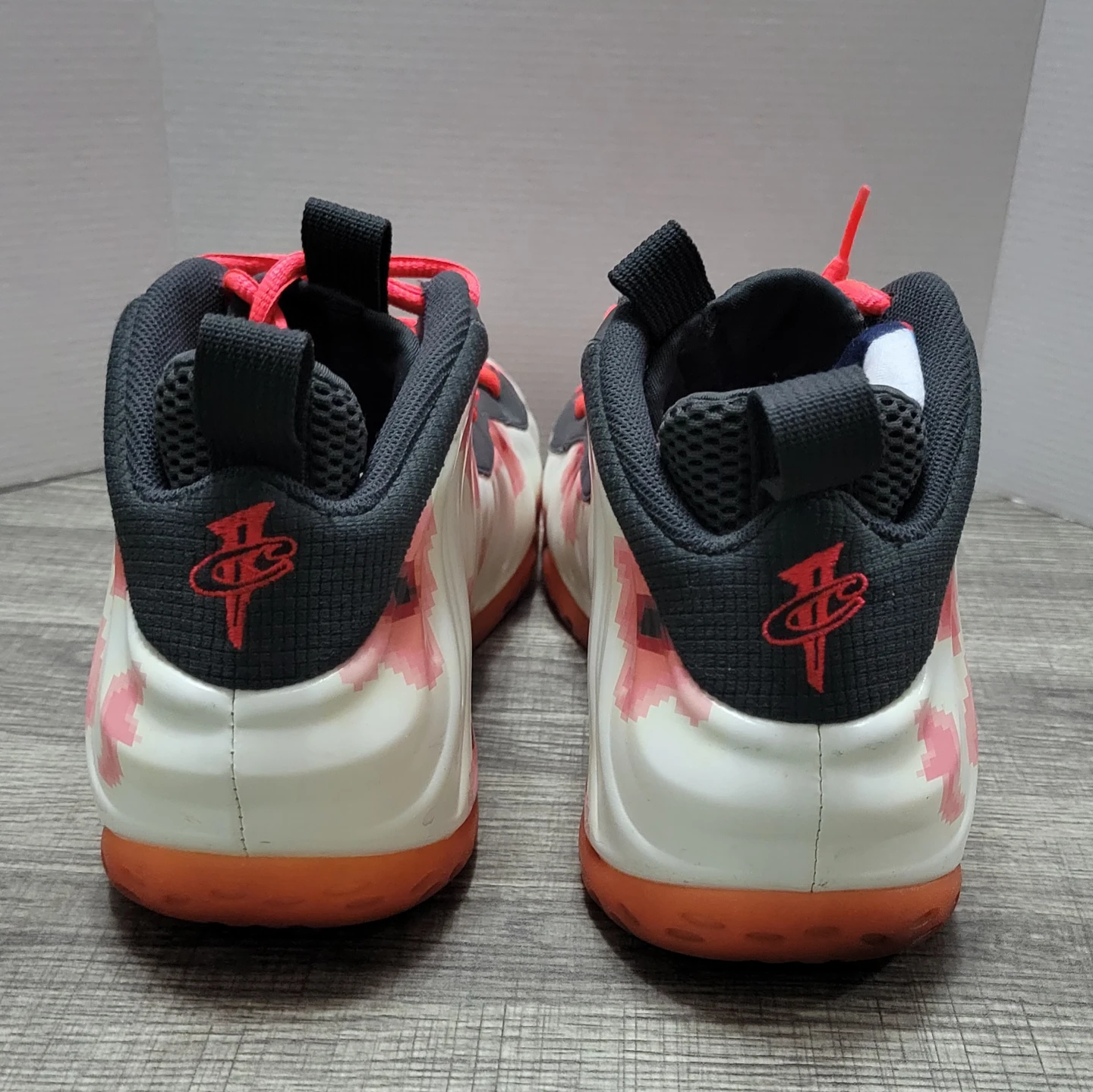 Nike Air Foamposite One "Floral" Sneakers Size 11 - photo 5