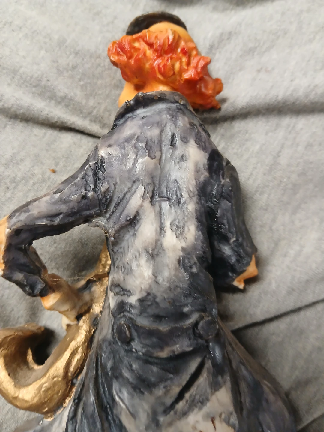 Clown Figurine Playing Saxophone - photo 4