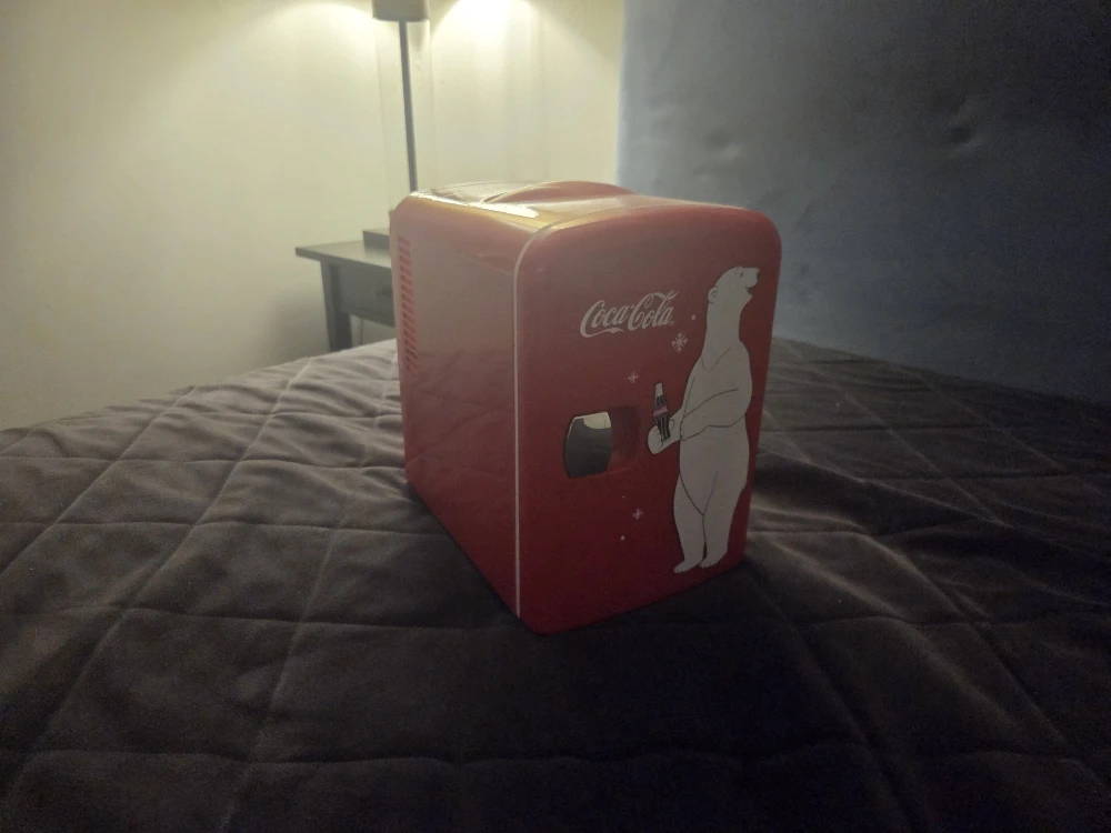 Coca-Cola Mini Fridge - photo 2