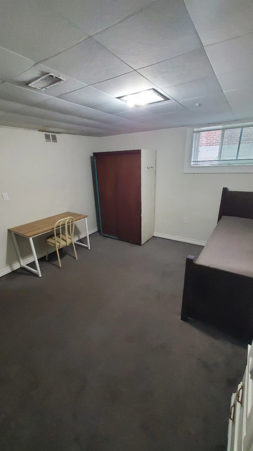 Furnished basement room for rent near bathurst and steeles - photo 5