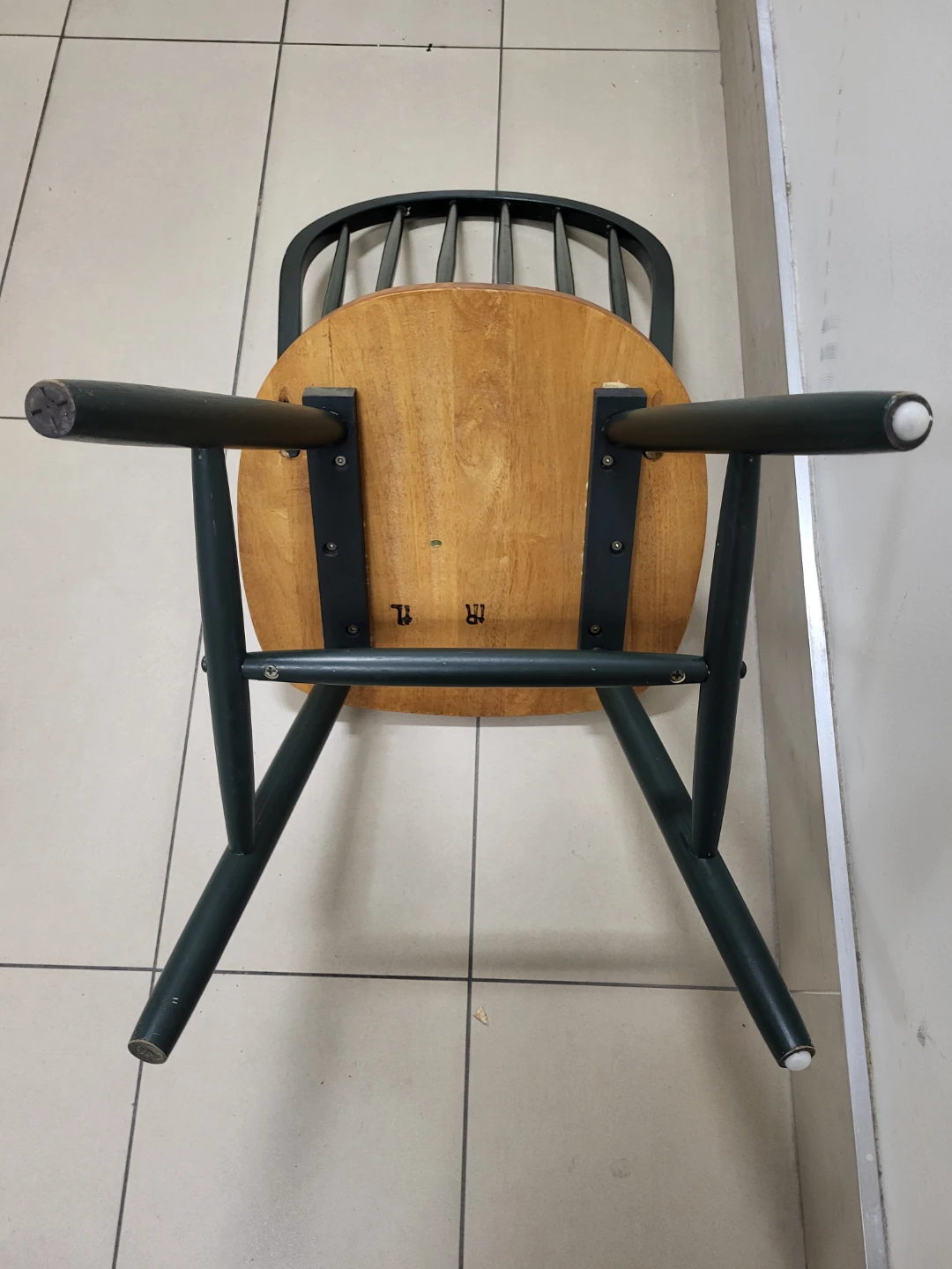 🏏​Solid Wood Windsor Chair – Sturdy & Classic - photo 4