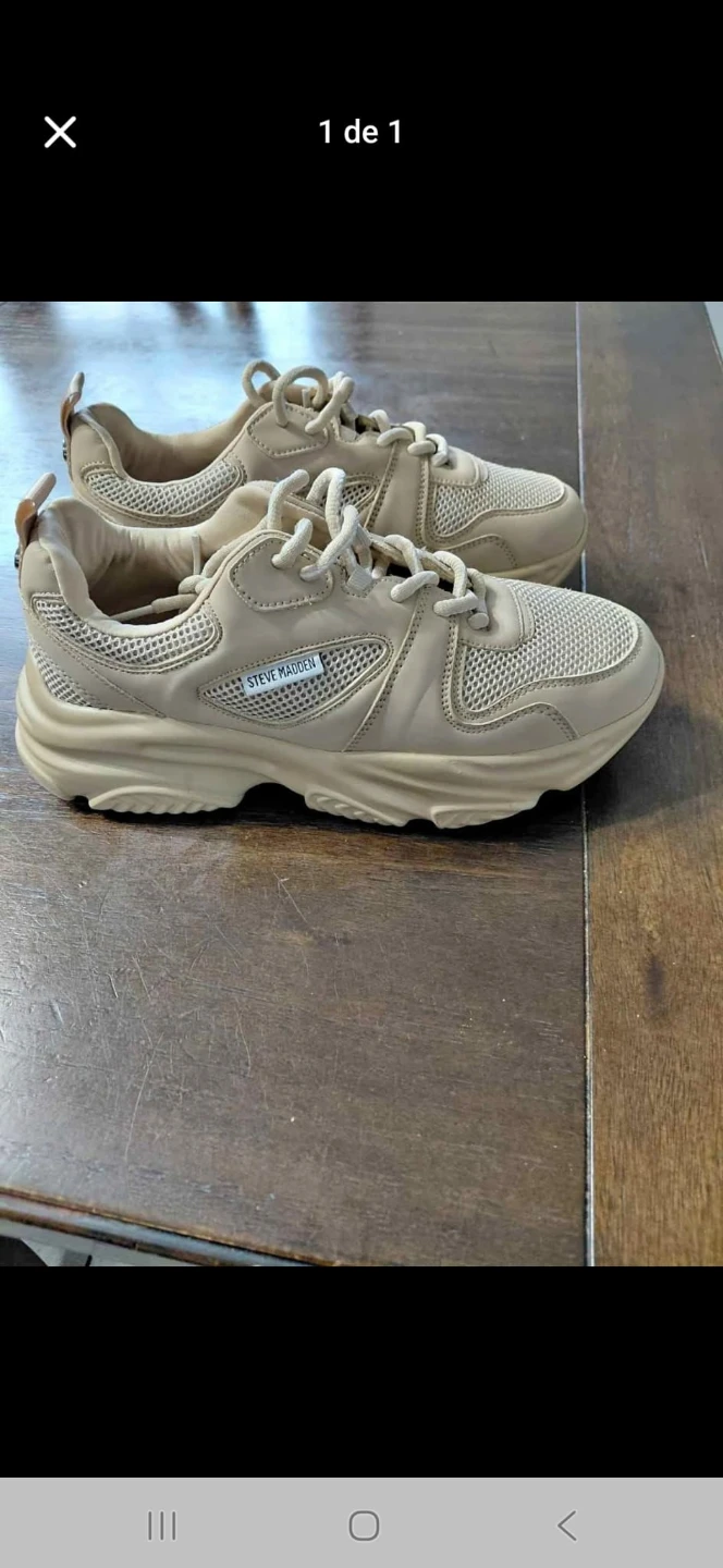 Steve Madden Beige Sneakers