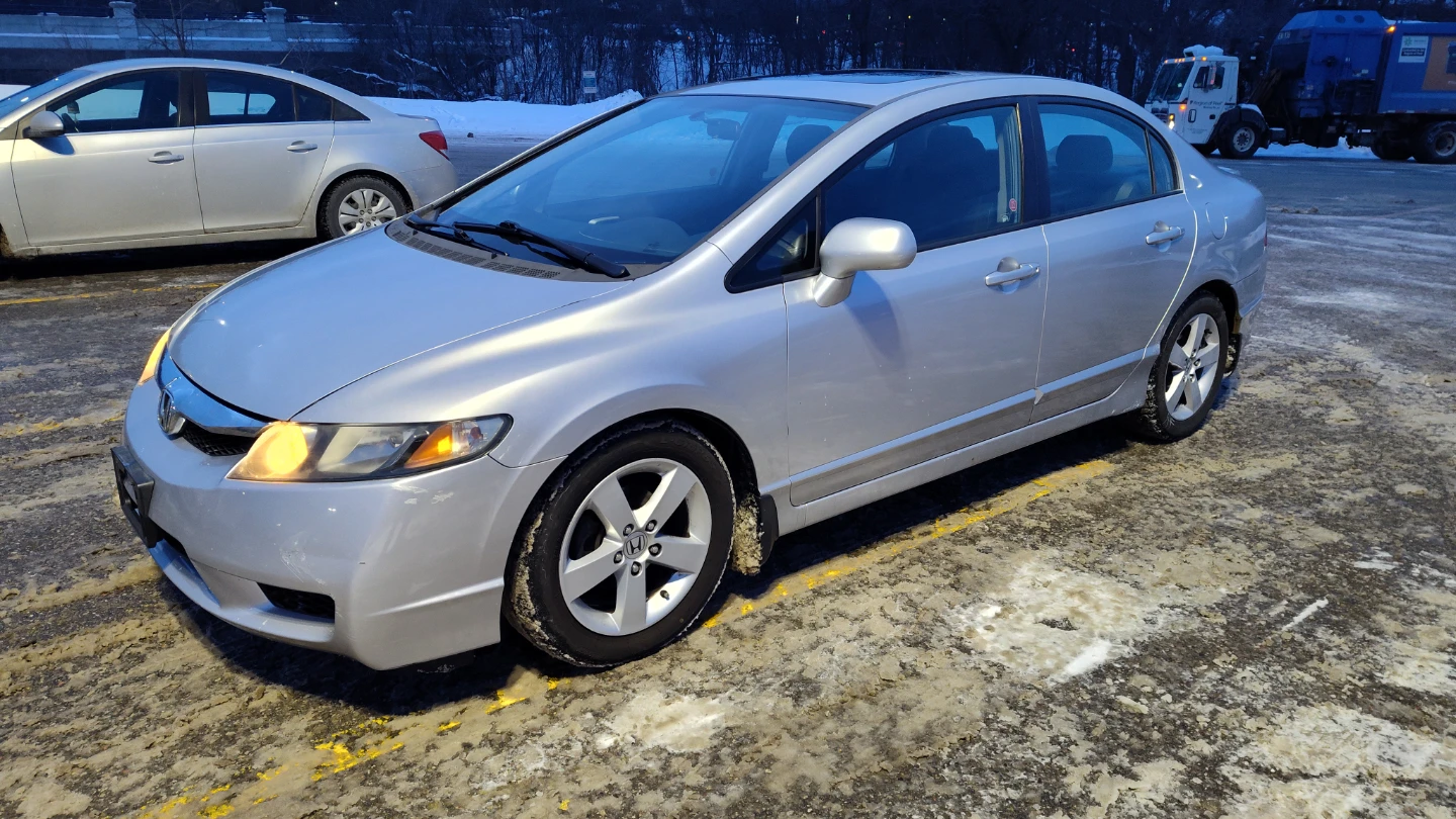 2009 Silver Honda Civic Sedan Safety Certified - photo 2