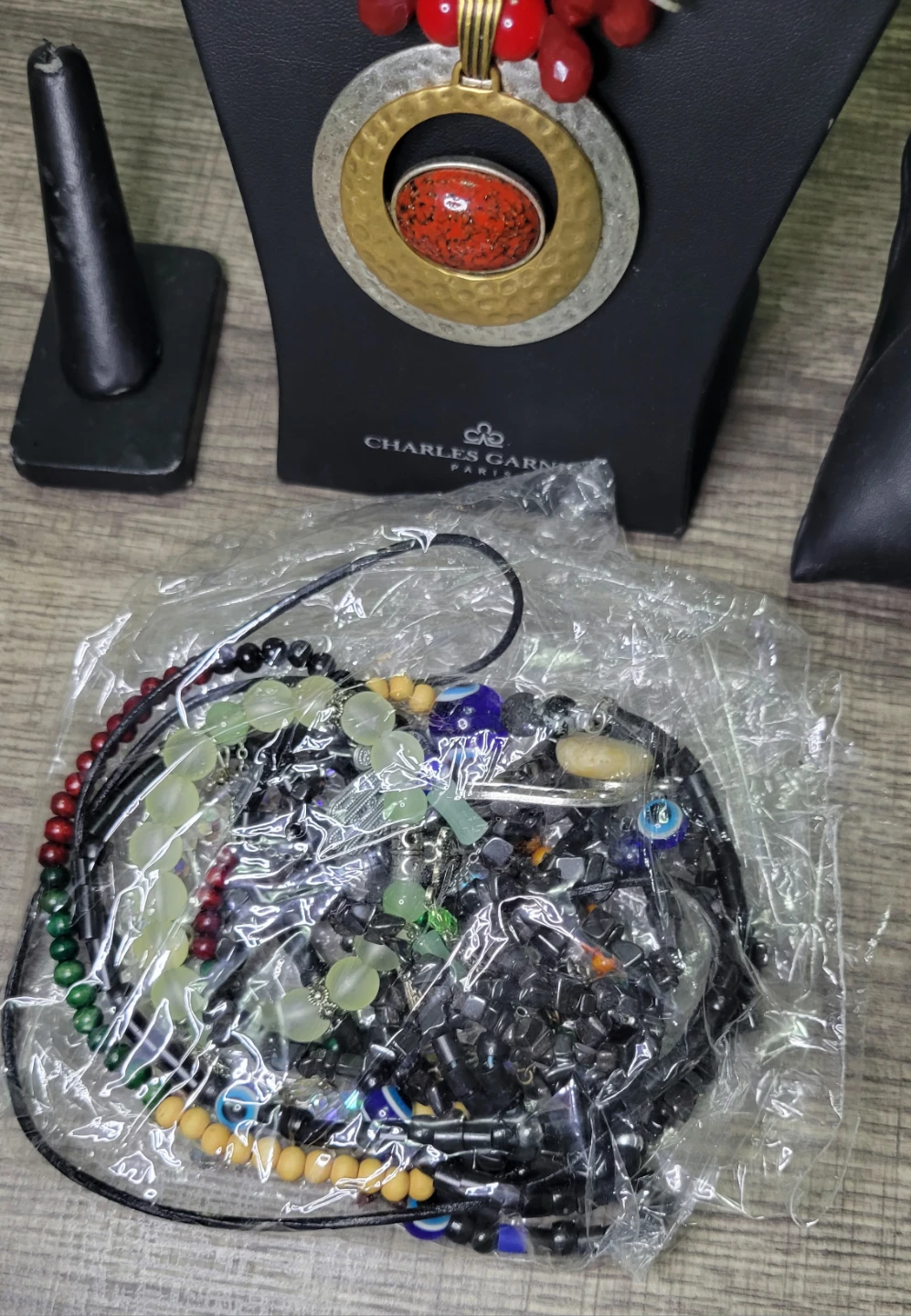 Jewelry bundle with brand stands - photo 2