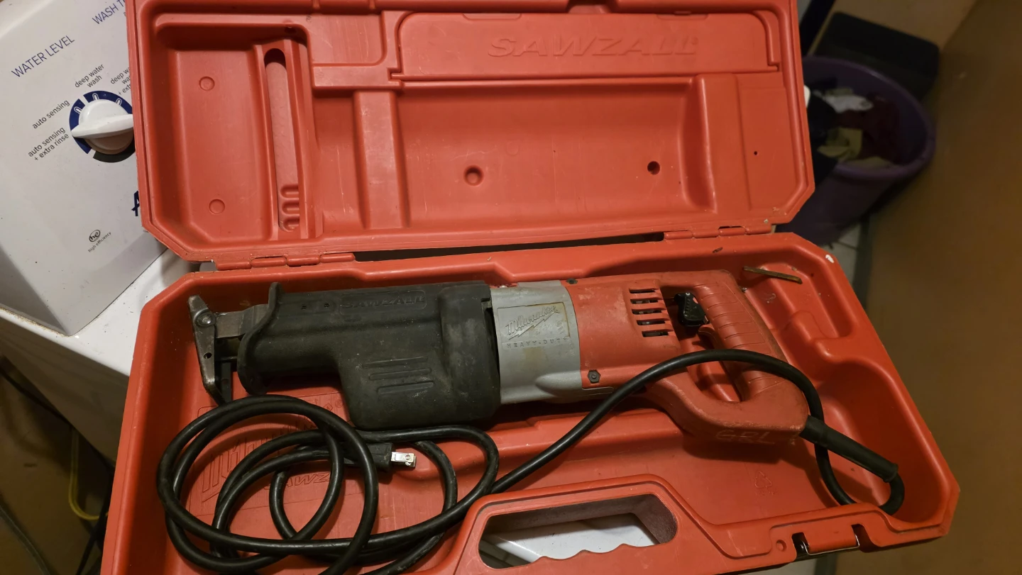🥕Milwaukee Sawzall Reciprocating Saw Kit
