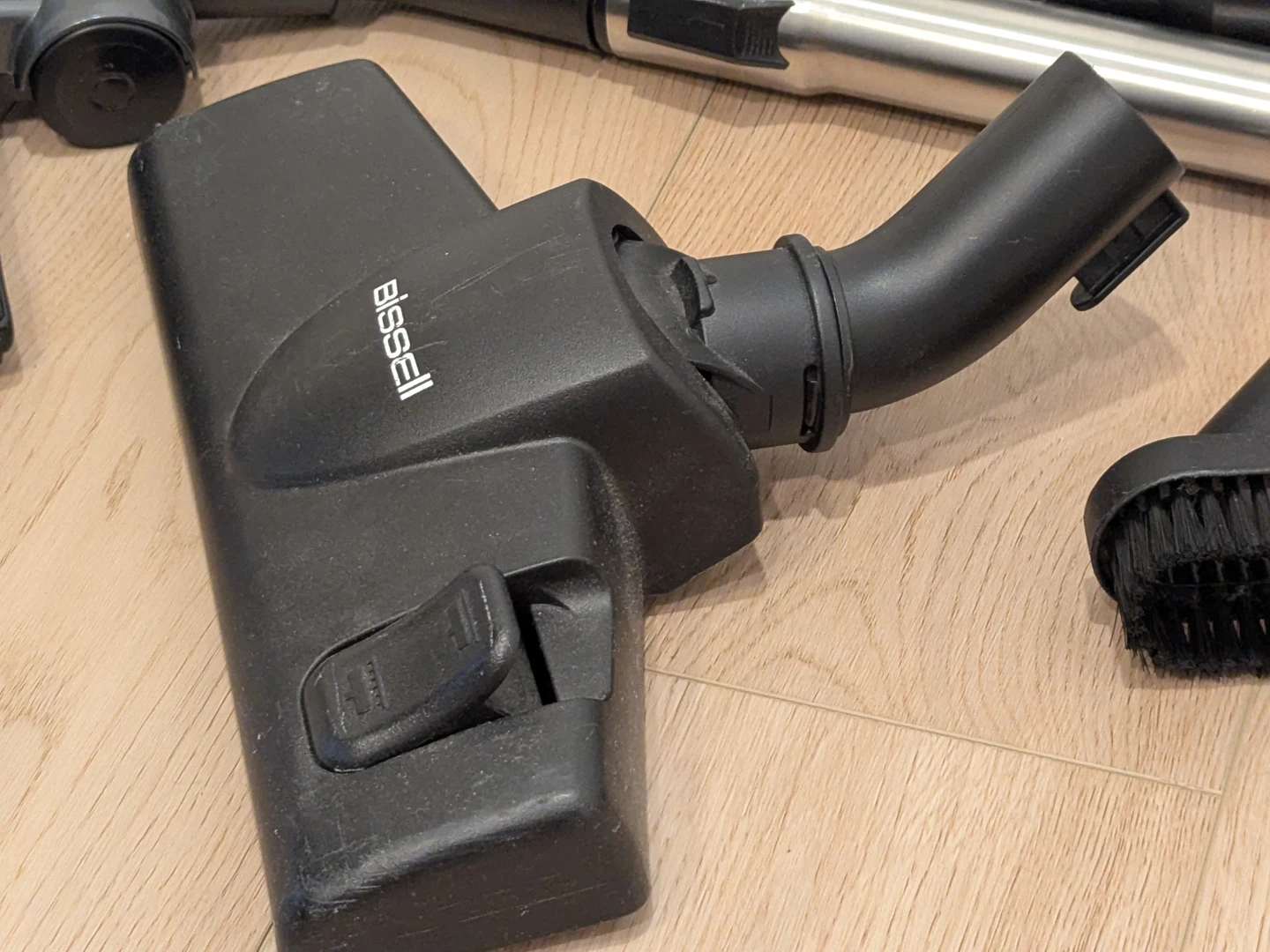 Bissell CleanView Plus Canister Vacuum - photo 4