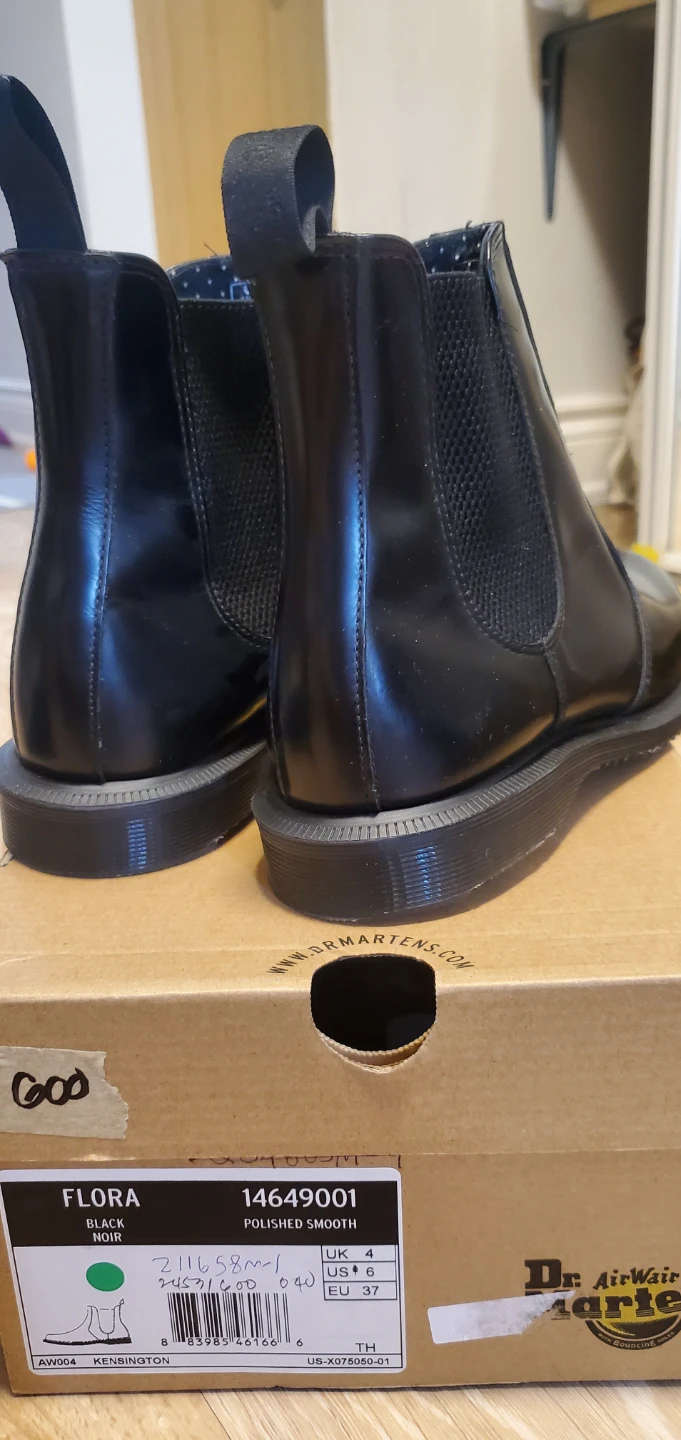 NEW Dr. Martens Flora Black Chelsea Boots - US 6