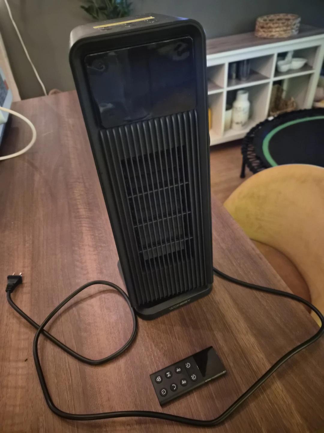Wonderly Space Saving Tower Heater + Remote