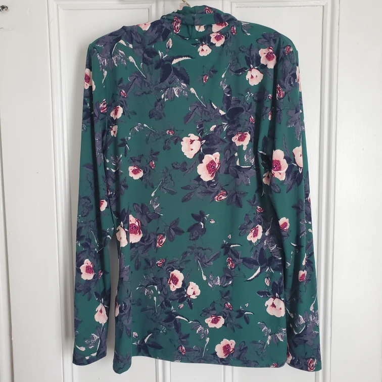 NWT Vera Moda Green Floral Turtleneck - photo 4