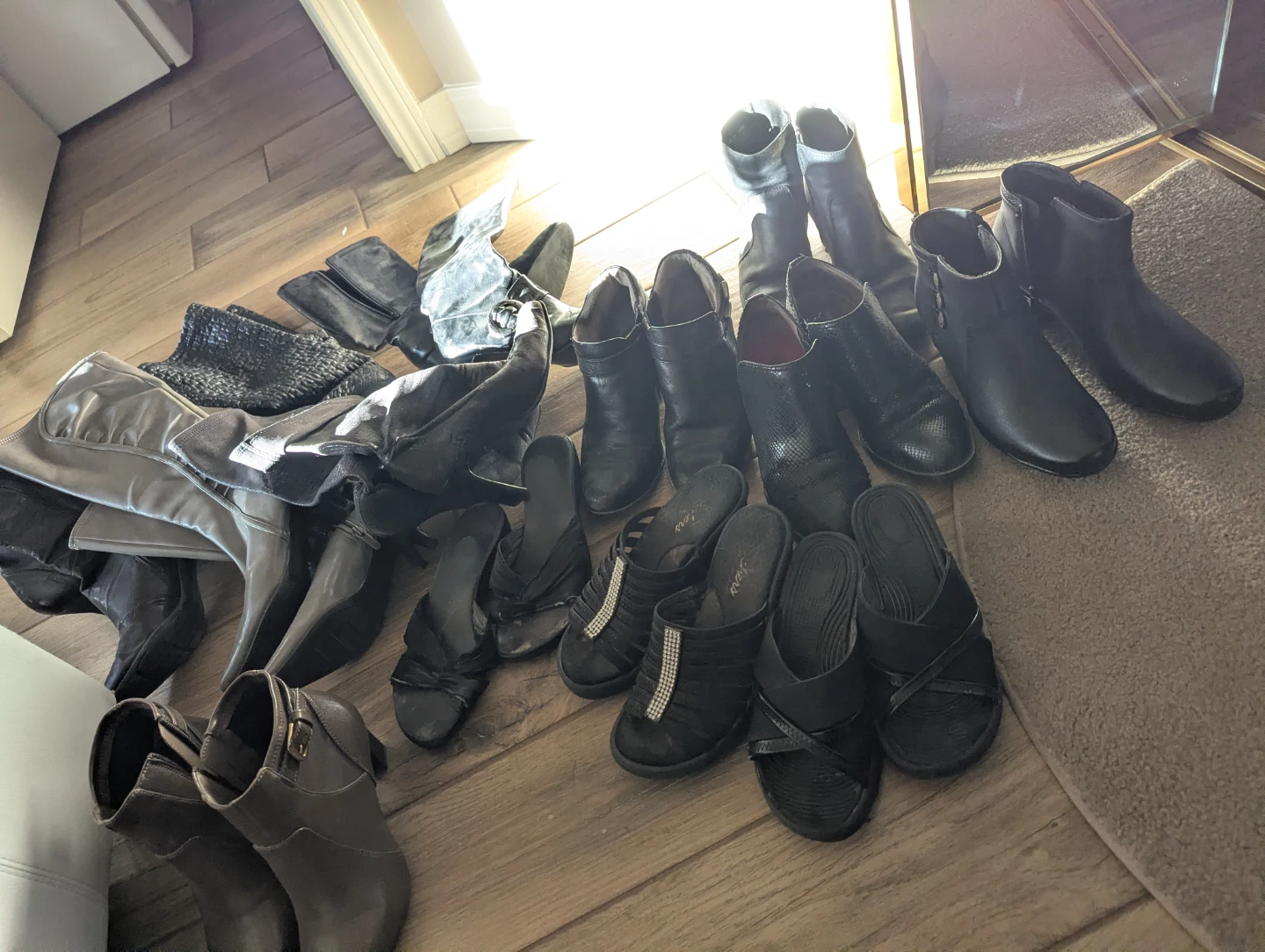 Assorted Women's Shoes & Boots all 13 together size 6.5 - photo 5