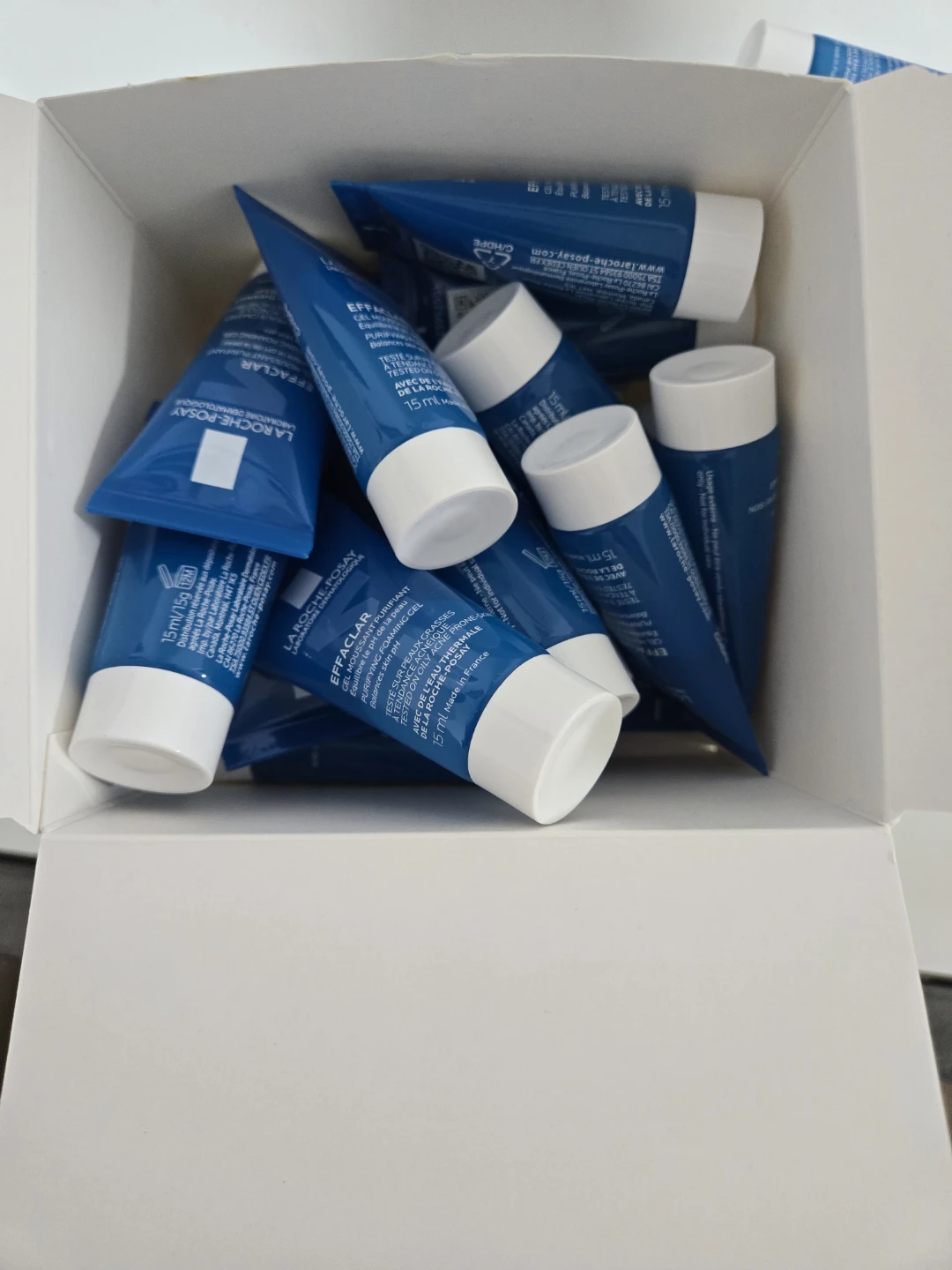 La Roche-Posay Effaclar Purifying Foaming Gel 15ml. 20 Tubes