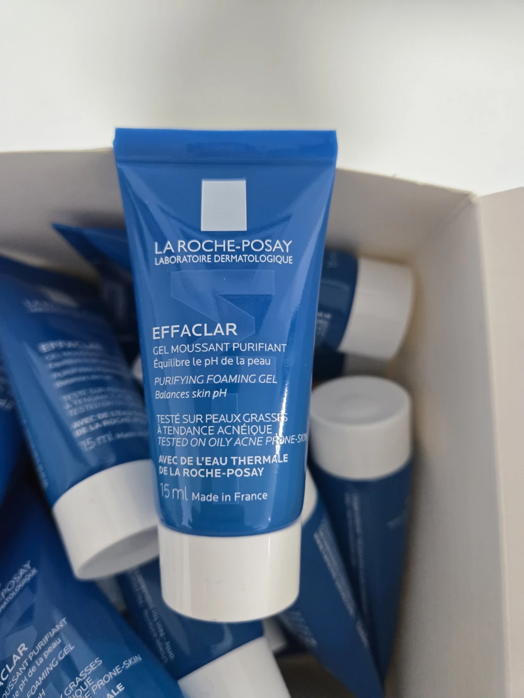 La Roche-Posay Effaclar Purifying Foaming Gel 15ml. 20 Tubes - photo 2