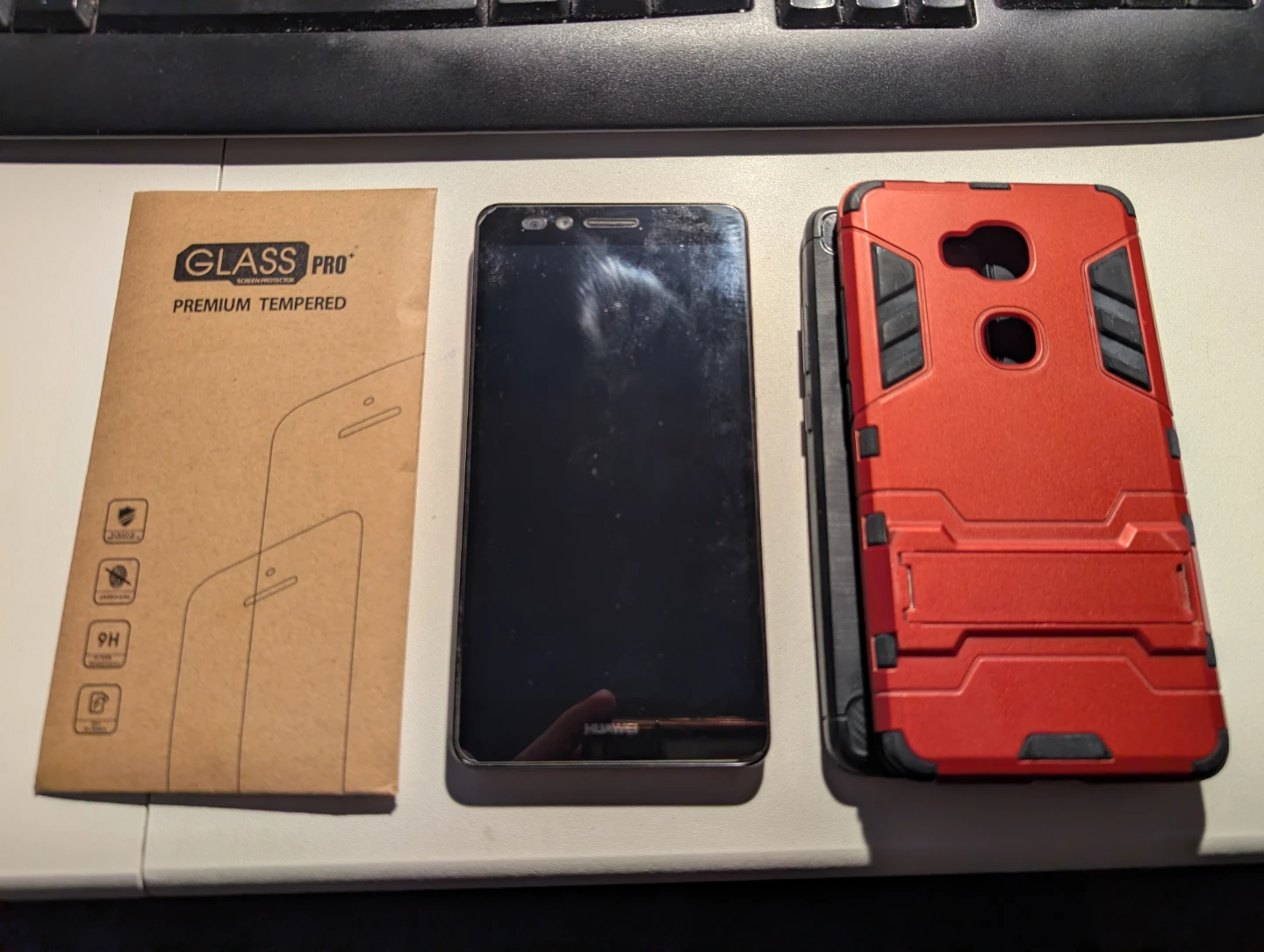 Huawei KII-L05/GR5 smartphone with 2 Cases & 2 Screen Protector