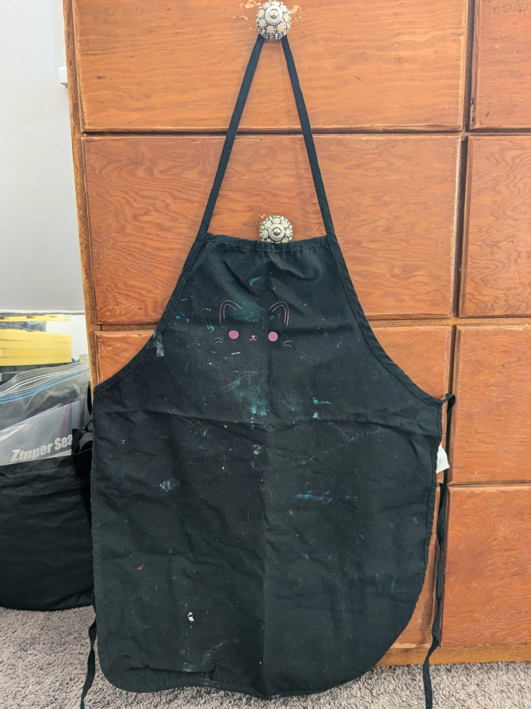 arts & crafts aprons!
