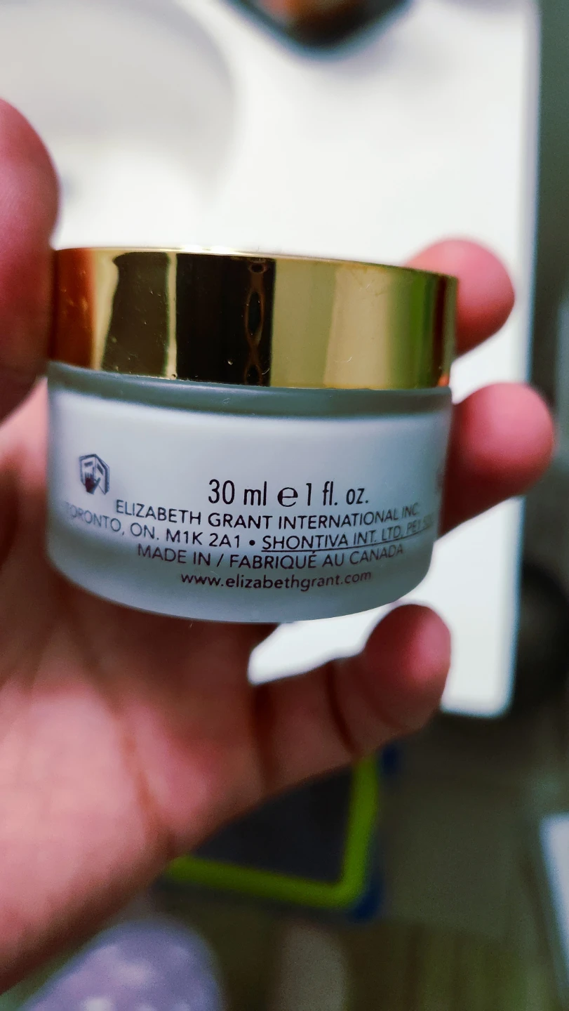 Free Elizabeth Grant eye cream 🥕 - photo 2