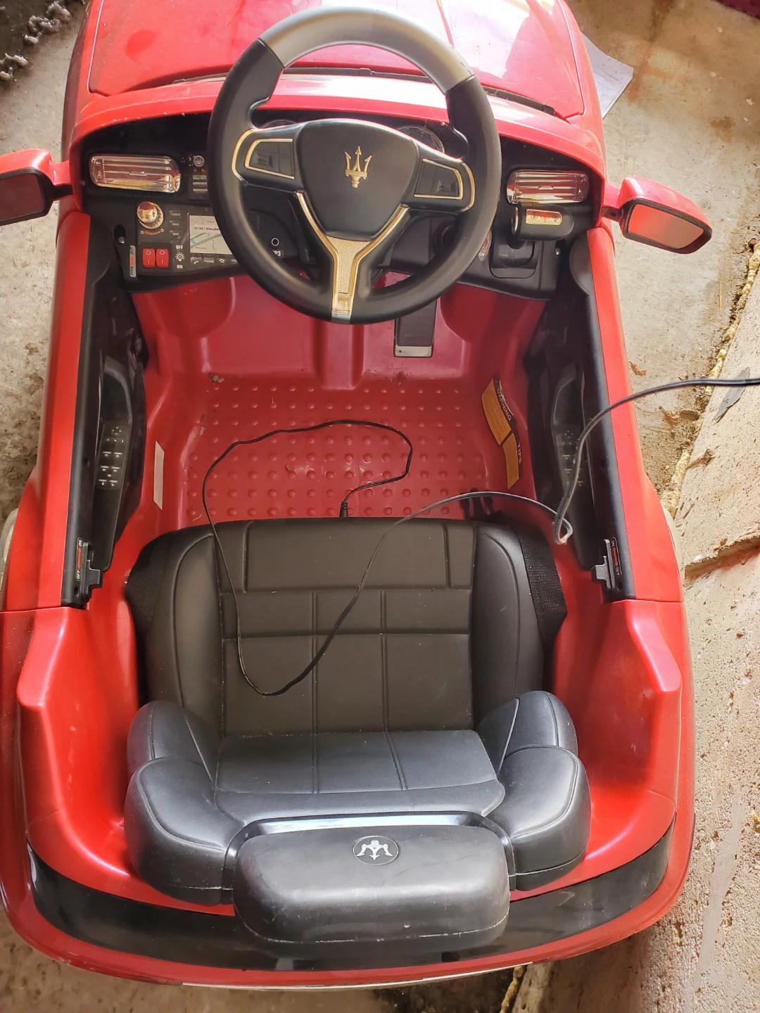 Red RIDE On Car battery operated - photo 3