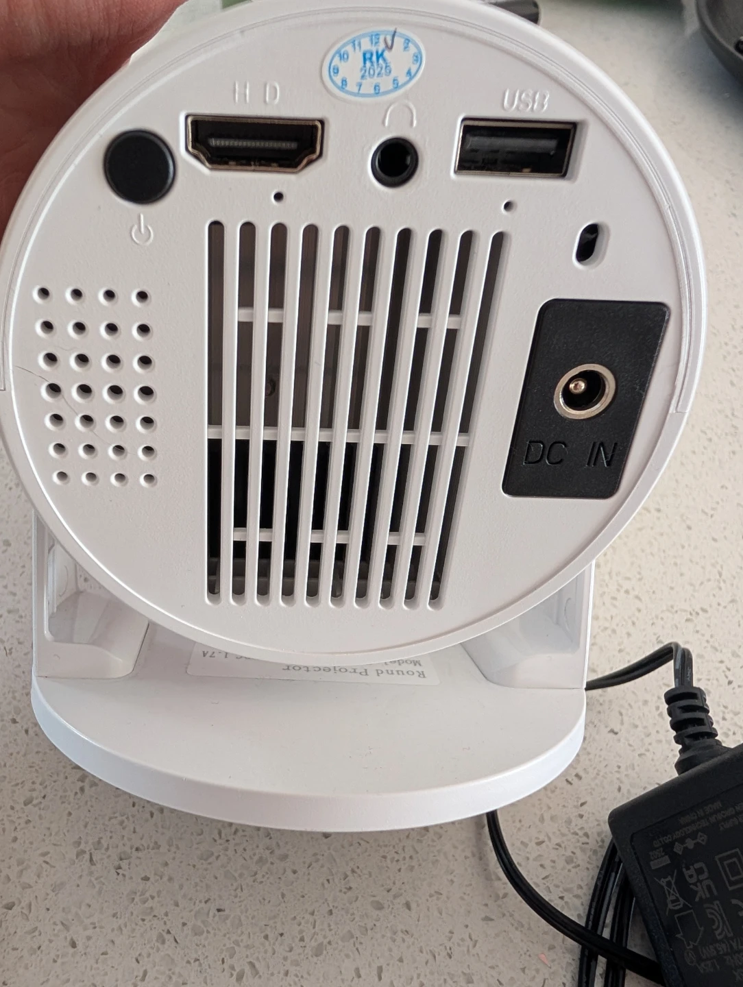 TheaterBeam Projector - Bring the Big Screen Home! - photo 3
