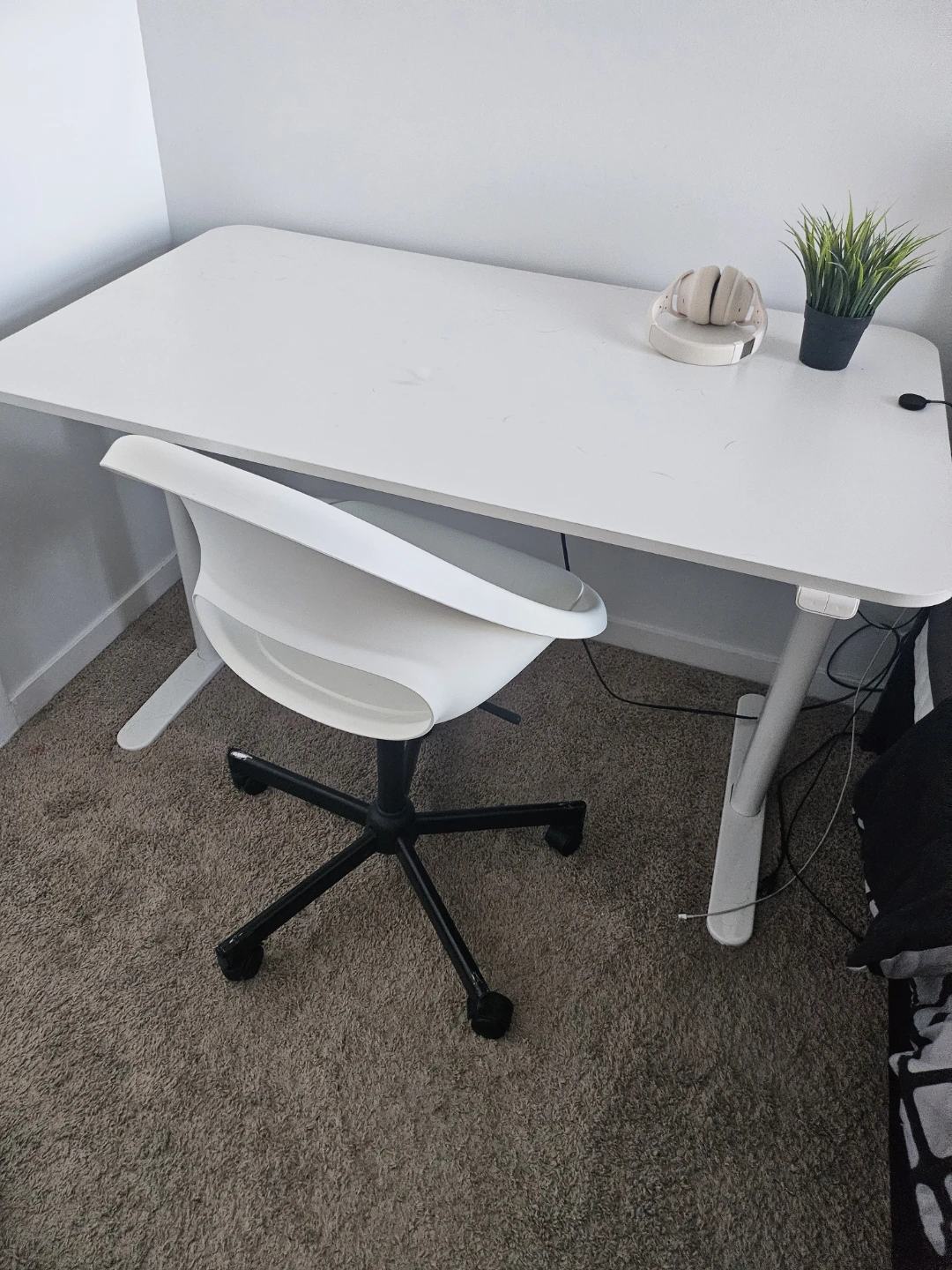 Electric White Standing Desk