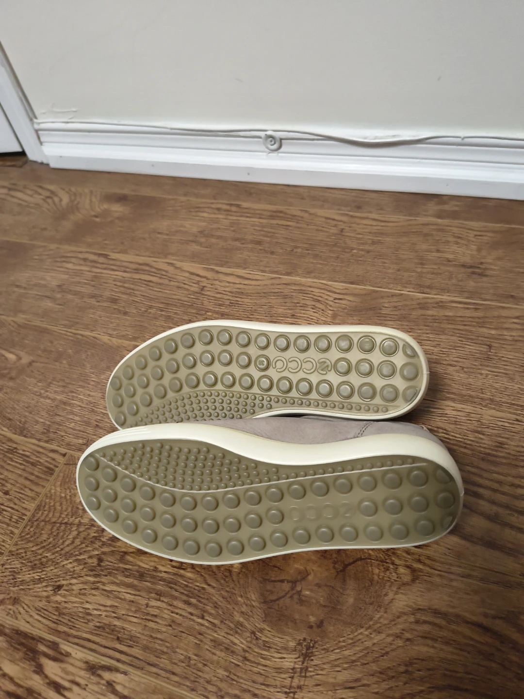 ECCO Soft 2.0 Ladies Sneakers - Size 8 - photo 3