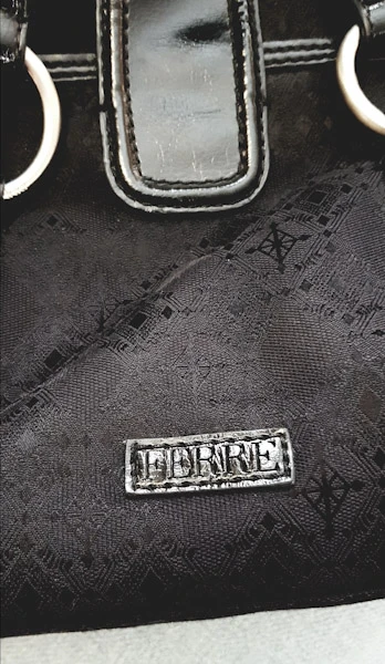 Gianfranco Ferre Black Preloved Shoulder Bag w/original dust bag - photo 3