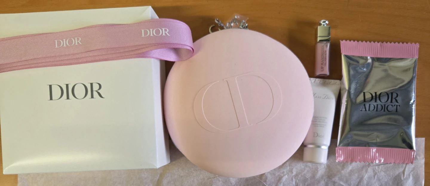 Dior Beauty Set with Pouch - photo 2