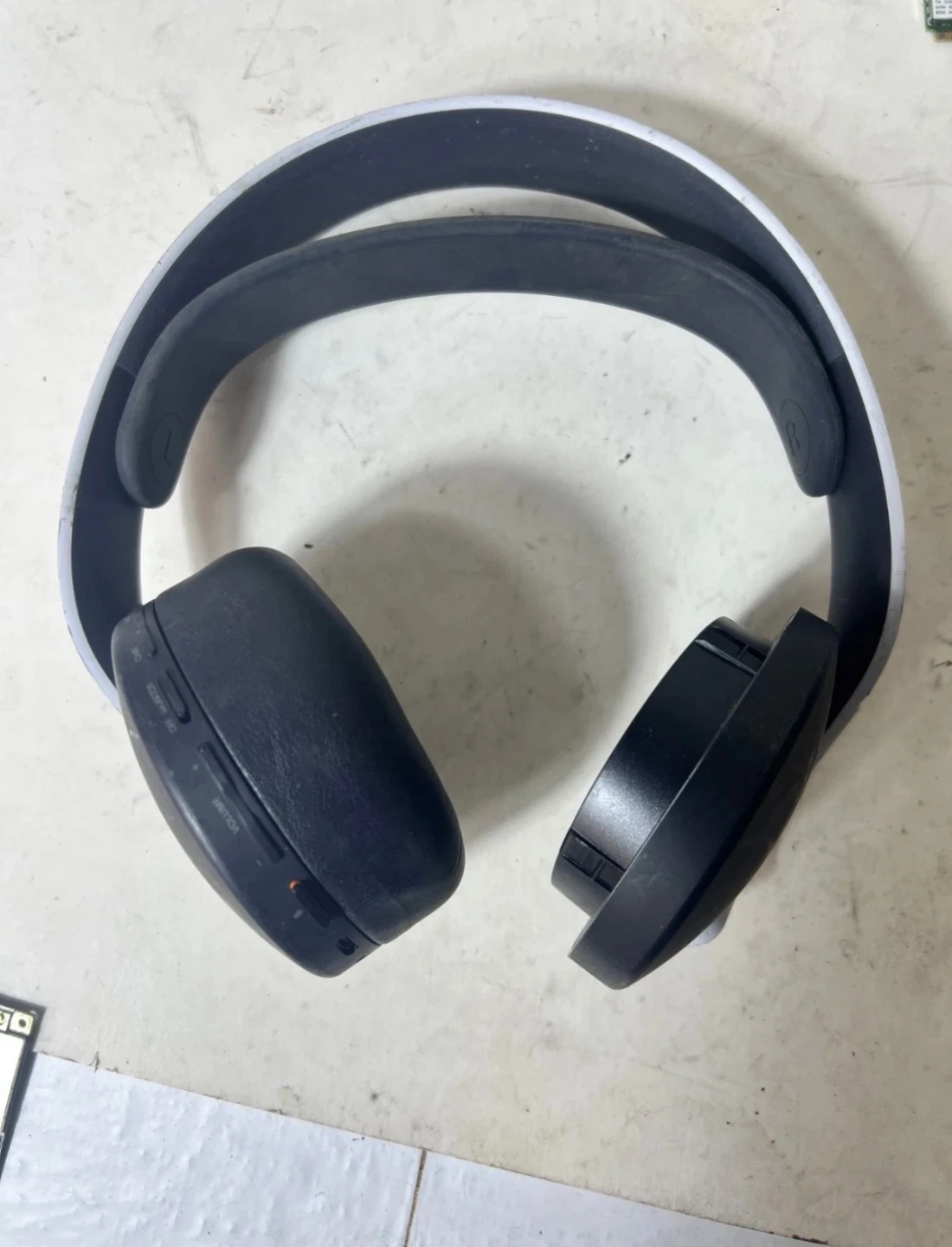 PlayStation PULSE 3D Wireless Headset - Black/White - photo 2