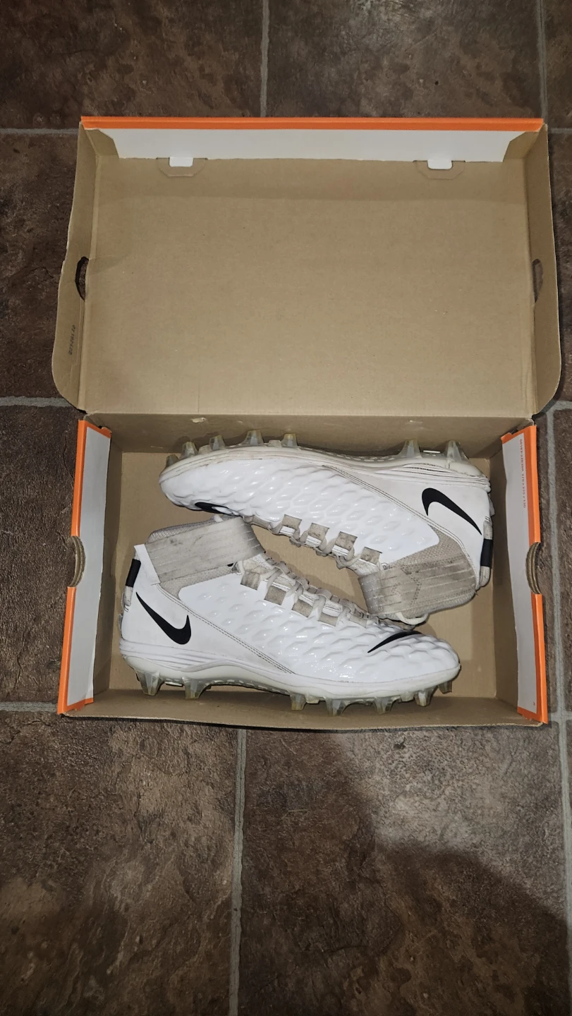 Nike Force Savage Pro 2 Football Cleats - Size 11