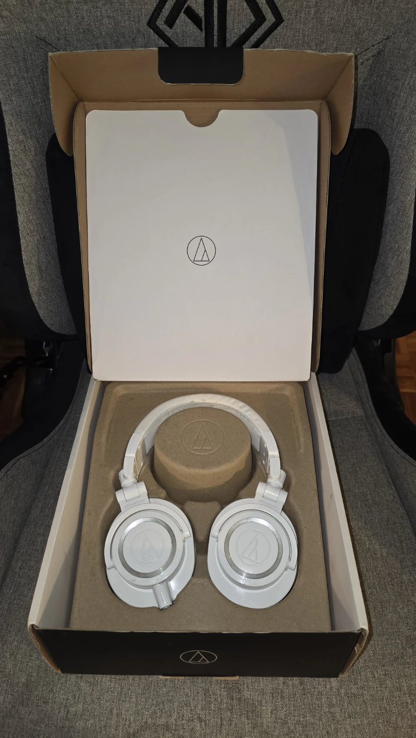 Audio-Technica ATH-M50x Headphones [WHITE] - photo 4