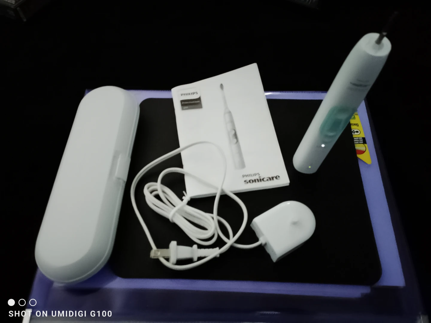 Philips Sonicare Electric Toothbrush - photo 2