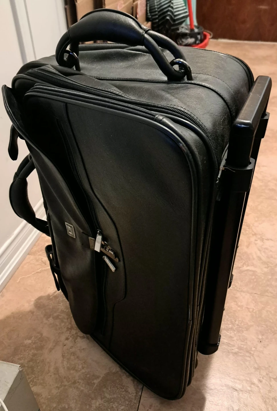 Goldfish Black Faux Leather Suitcase - photo 2