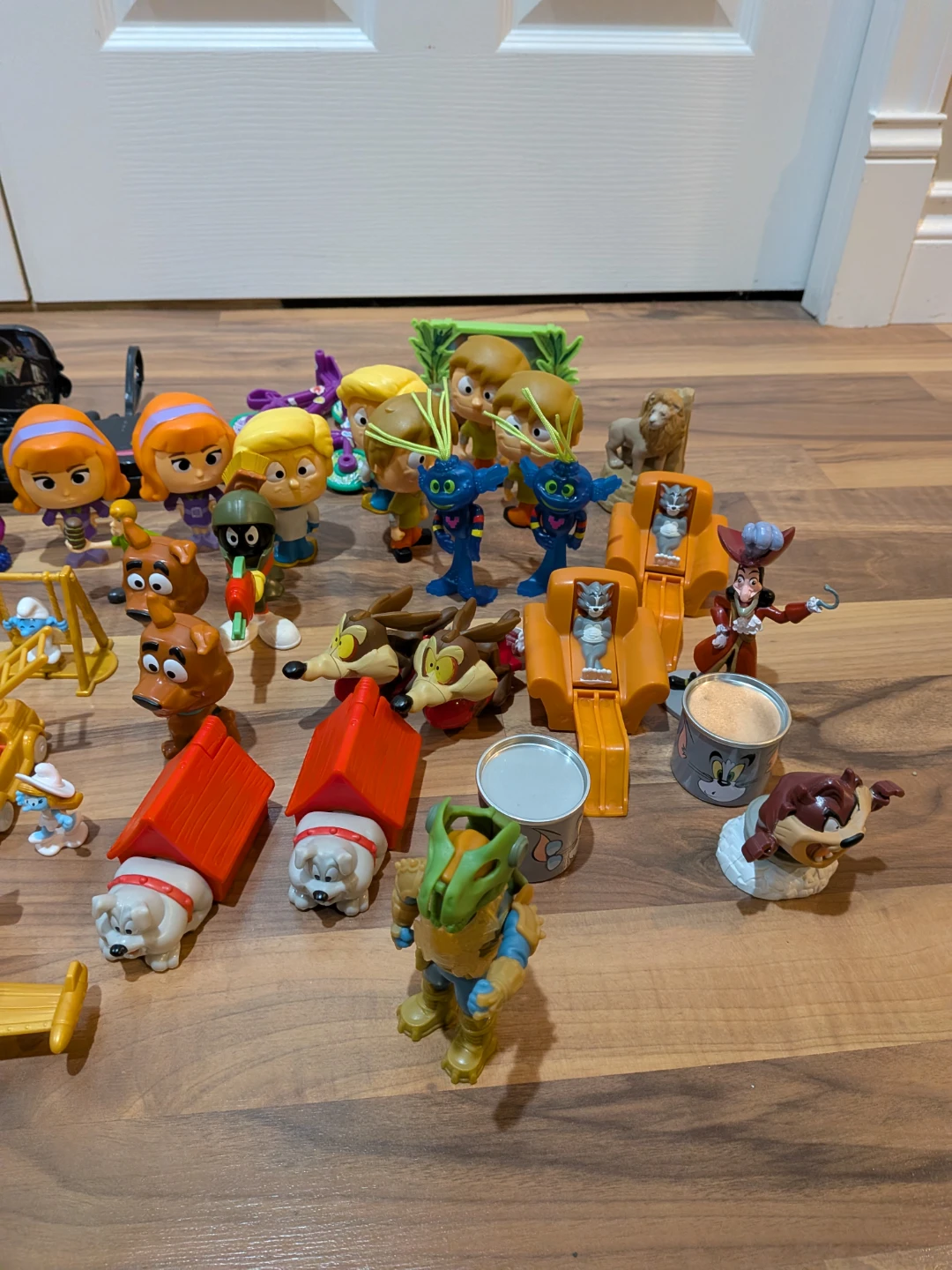 Happy Meal Toy Lot - photo 3