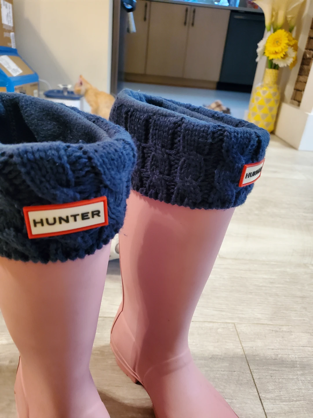 Hunter Pink Rain Boots - Size US 5 - photo 2