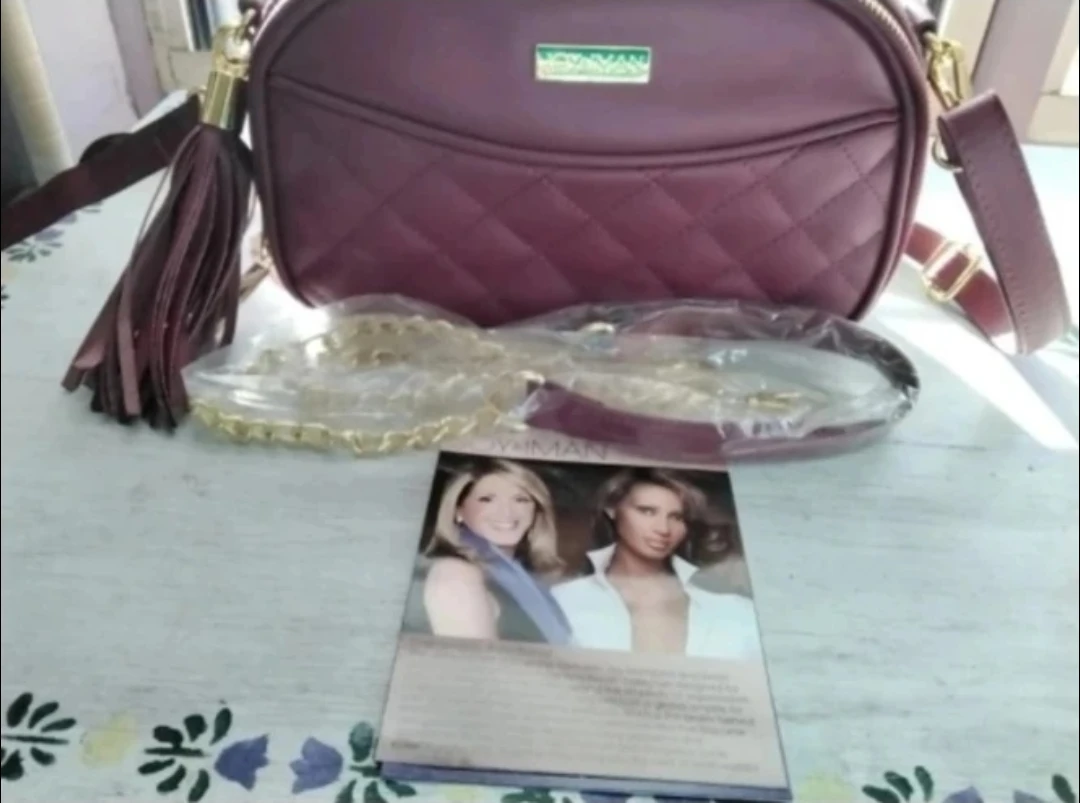 NEW! JOY &  IMAN BURGUNDY LEATHER CROSSBODY BAG - photo 2